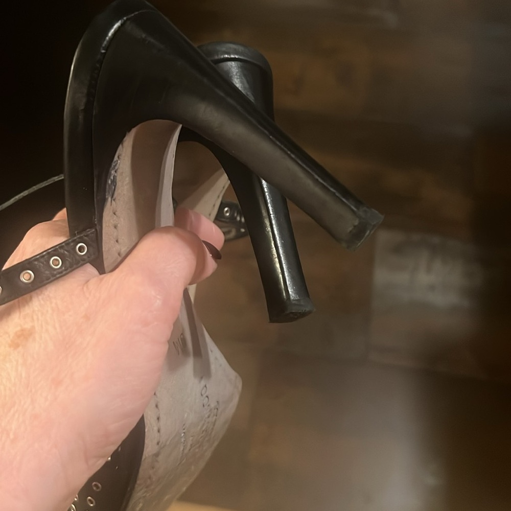 Sexy couture sandals! - Picture 7 of 8